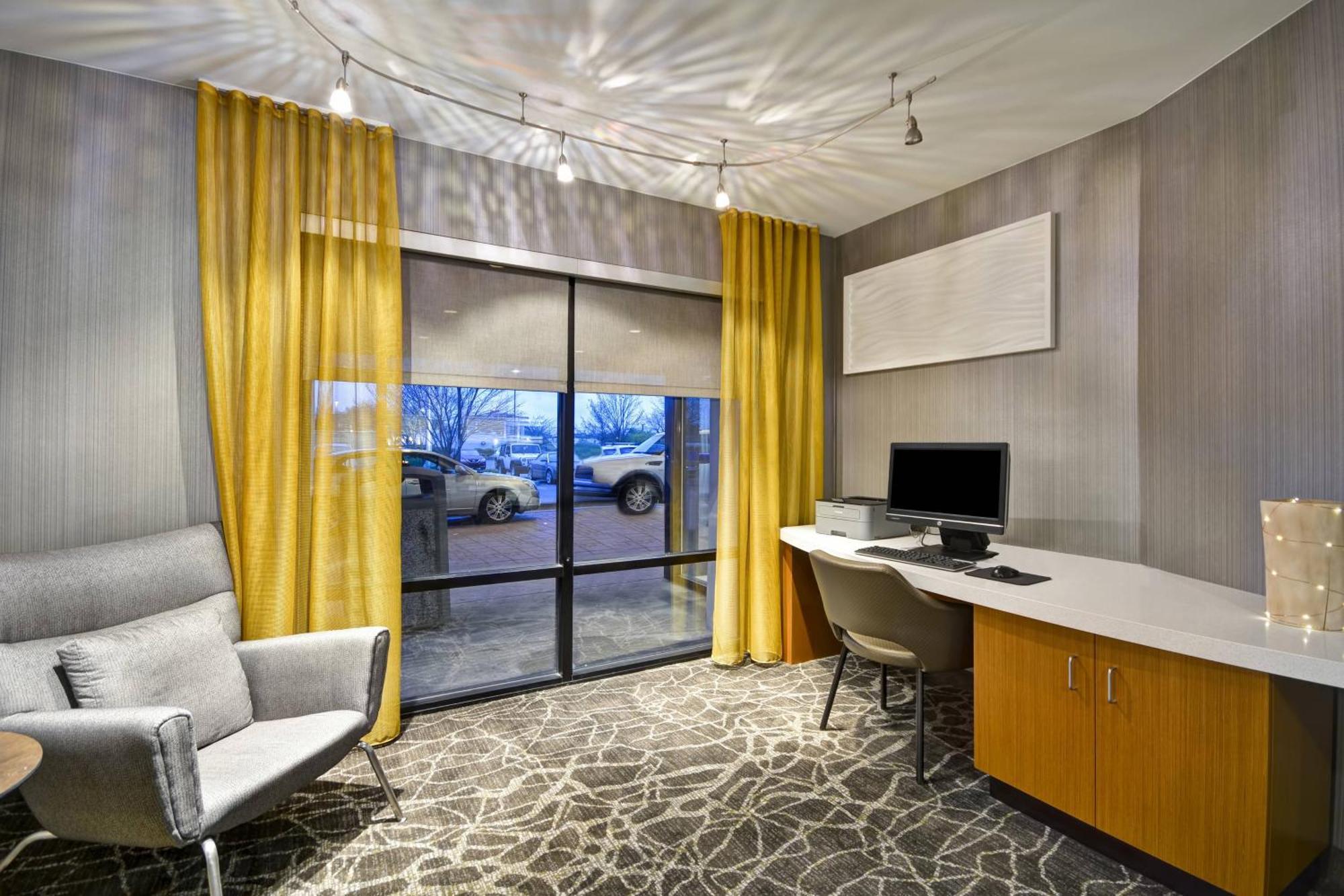 Springhill Suites Lexington Near The University Of Kentucky Εξωτερικό φωτογραφία